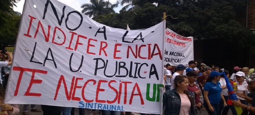 Pese a las amenazas, la represión y el chantaje,  el paro universitario nacional se mantiene!!